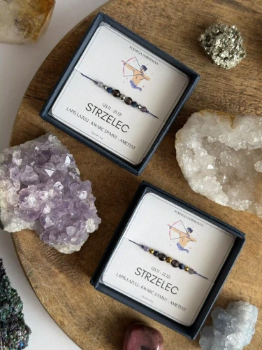 Bransoletka ZODIAKARA dla Strzelca od Lazuri – Lapis Lazuli, Kwarc Dymny i Ametyst.