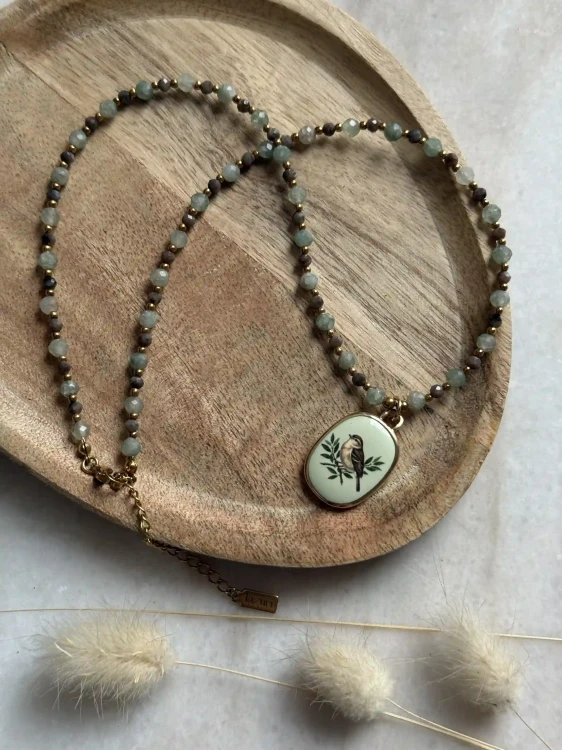 Zielony naszyjnik handmade z labradorytem
