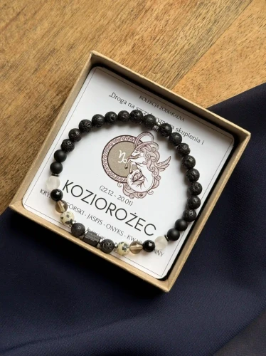 Bransoletka Zodiak Koziorożec Unisex Lazuri – onyks i jaspis dalmatyńczyk.